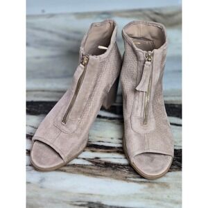 Alexis Bendel Hanny Taupe Peep Toe Ankle Boots Front Zip Block Heel Womens 10